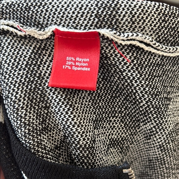 Red by Saks Fifth Avenue Elegant Black and White Patterned Drop Waist Dress - Picture 10 of 11